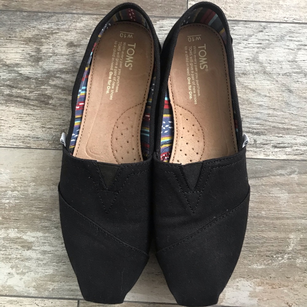 Toms Classic Canvas shoes